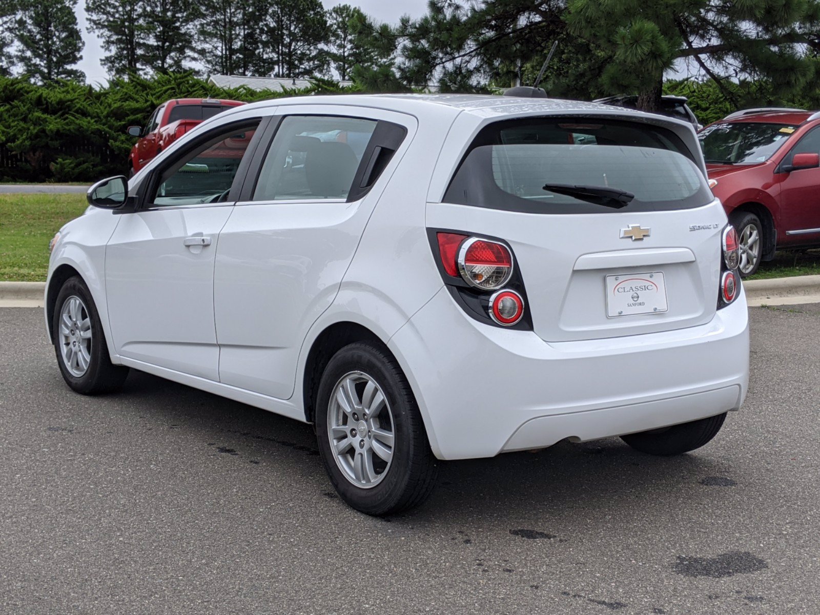 Pre-Owned 2015 Chevrolet Sonic LT FWD Hatchback