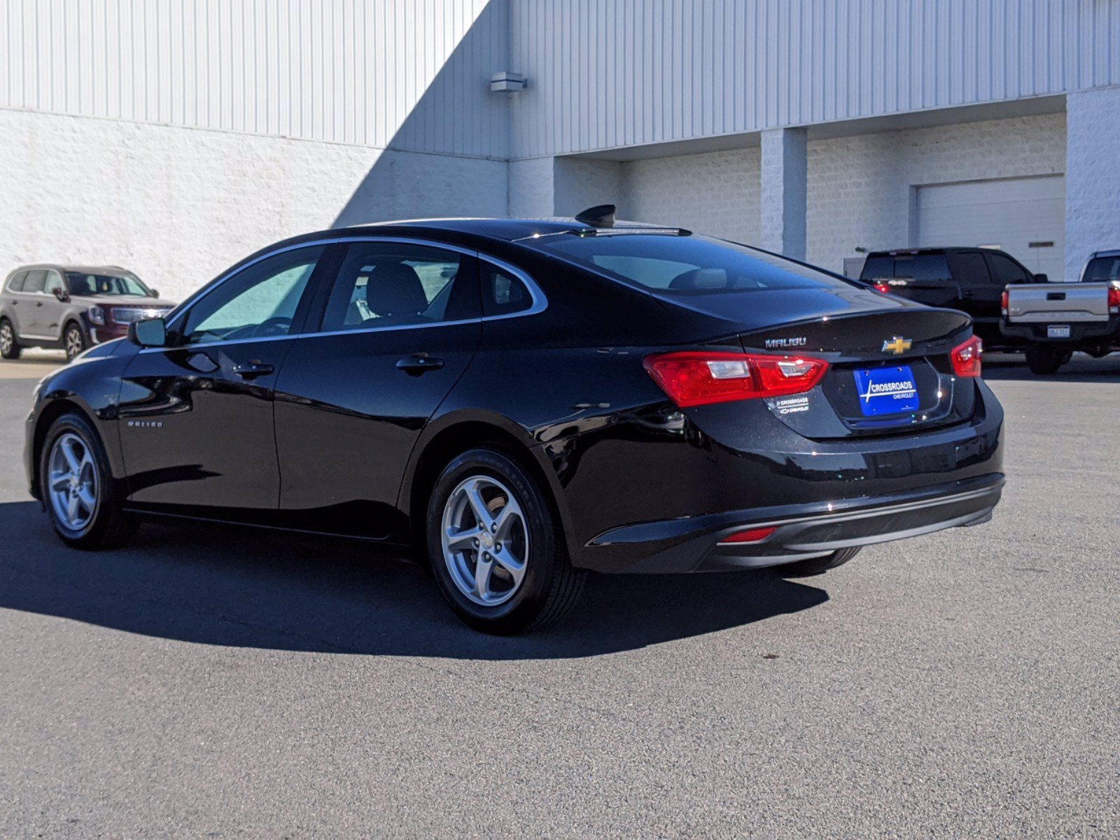 Pre-Owned 2017 Chevrolet Malibu LS FWD 4dr Car