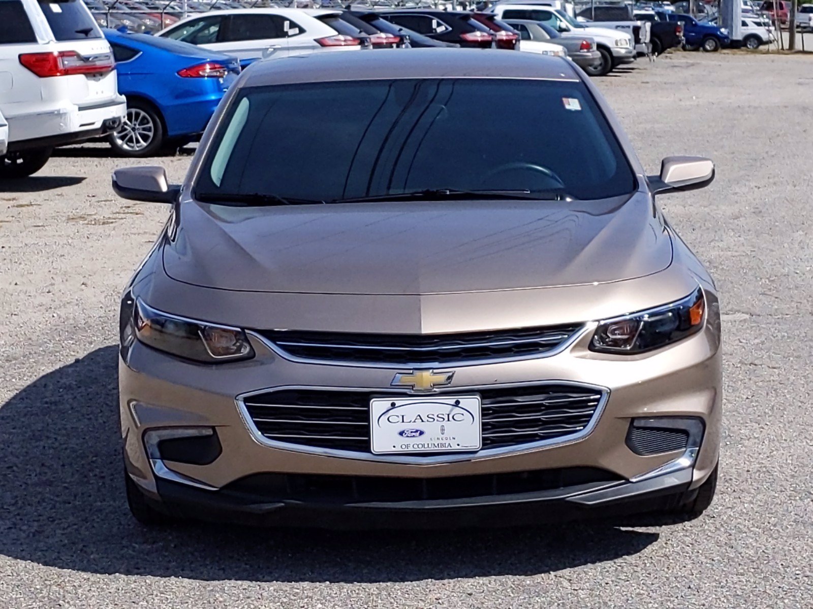 Pre-Owned 2018 Chevrolet Malibu LT FWD 4dr Car