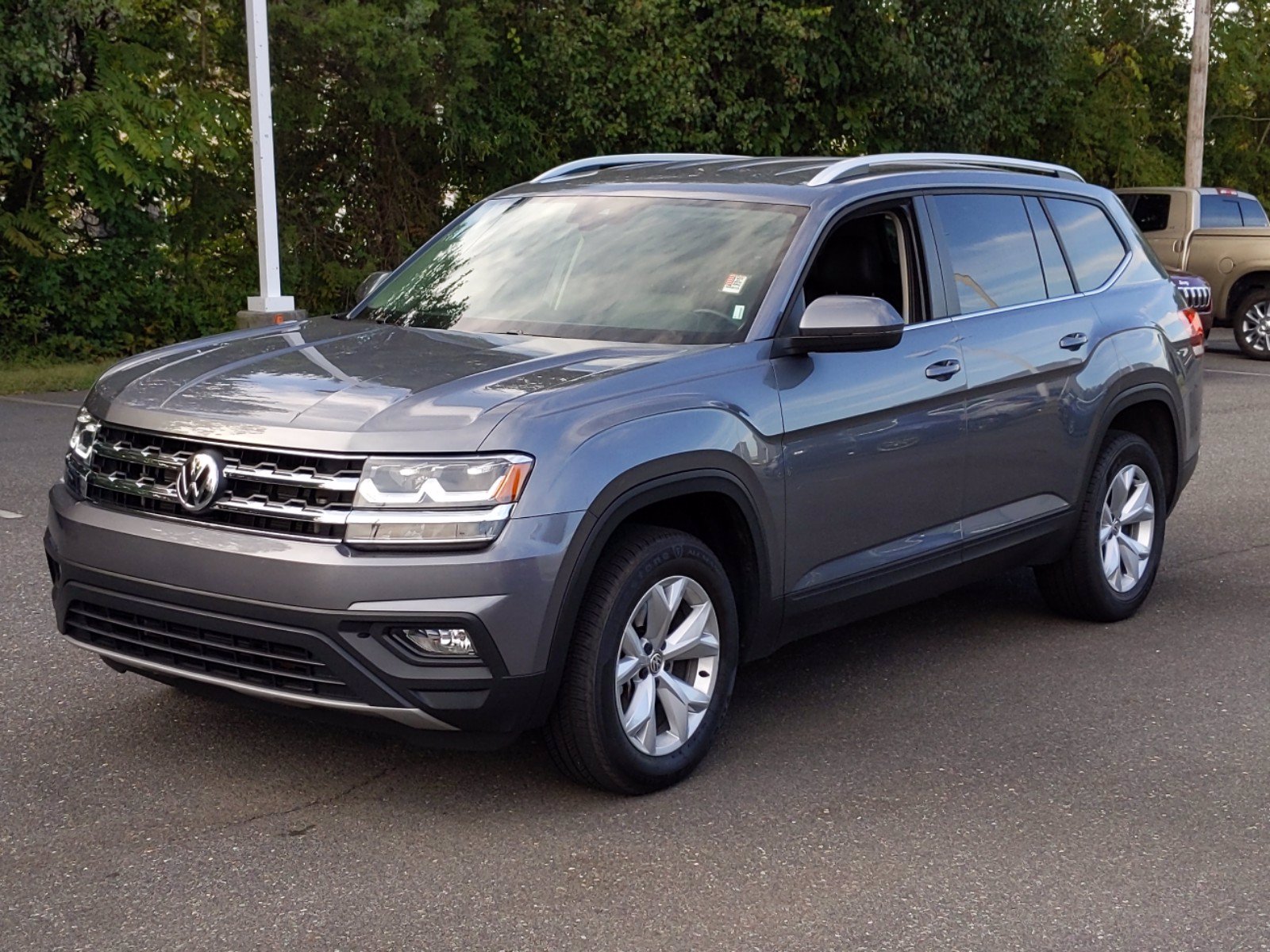 Pre-Owned 2019 Volkswagen Atlas 3.6L V6 SE w/Technology FWD Sport Utility