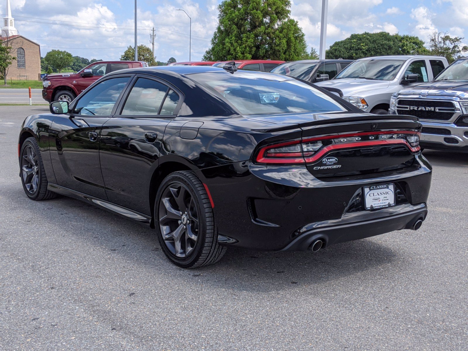 Pre-Owned 2018 Dodge Charger SXT Plus RWD 4dr Car