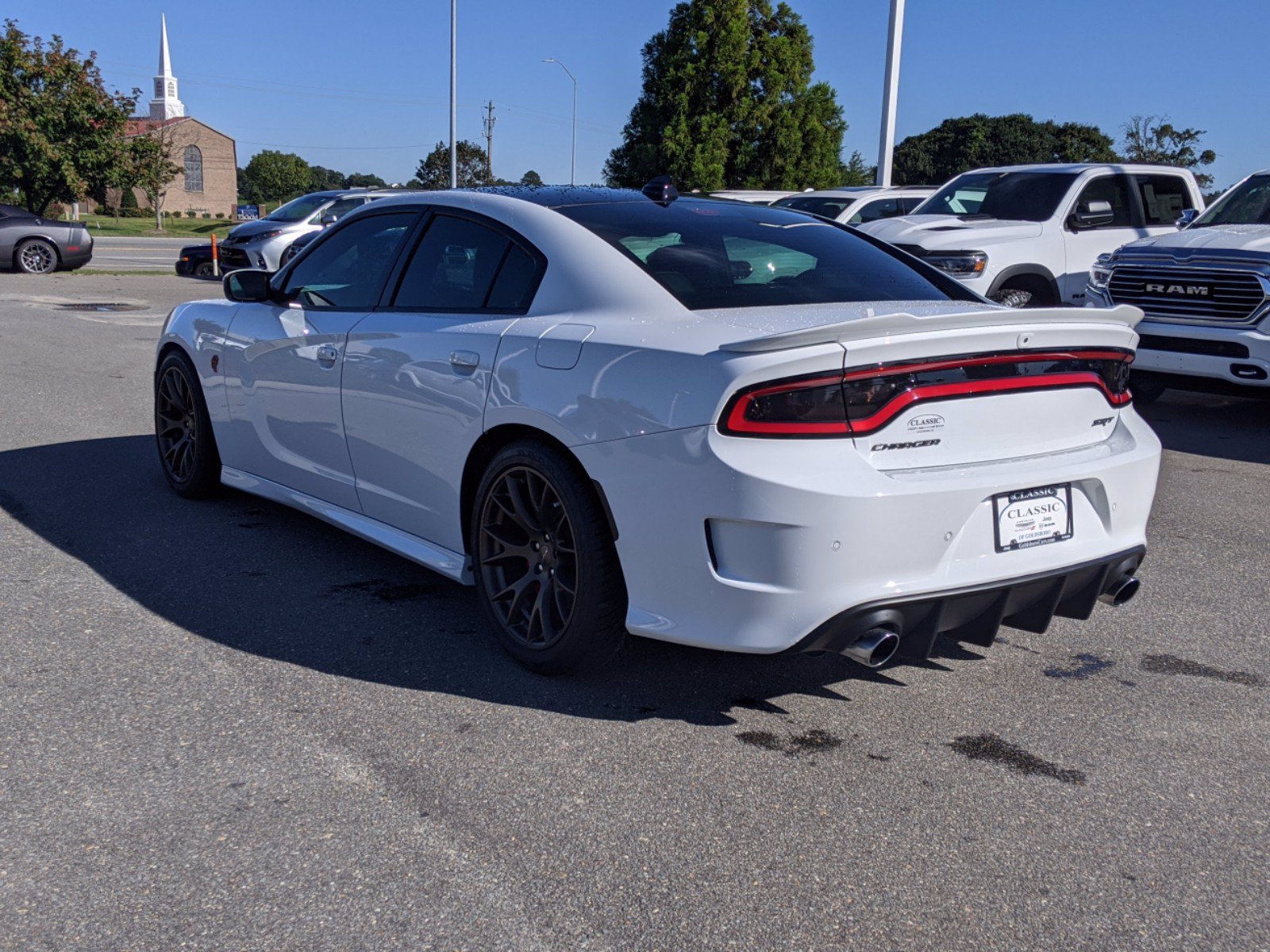 Pre-Owned 2016 Dodge Charger SRT Hellcat RWD 4dr Car