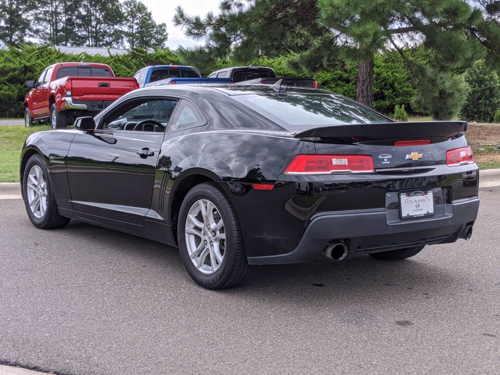 Pre-Owned-2015-Chevrolet-Camaro-LS-RWD-2dr-Car