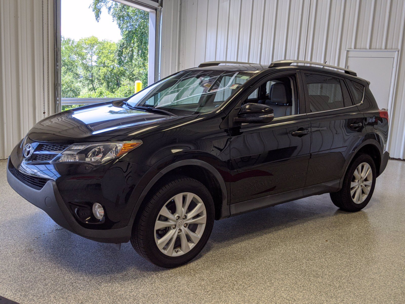 Pre Owned 2013 Toyota RAV4 Limited FWD Sport Utility