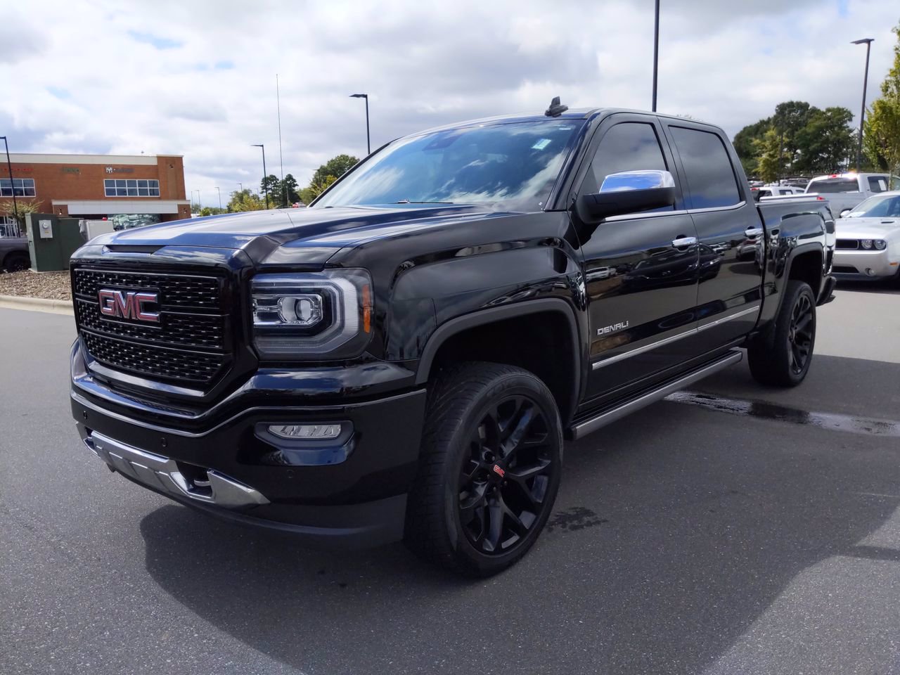 Pre-Owned 2018 GMC Sierra 1500 Denali 4WD Crew Cab Pickup