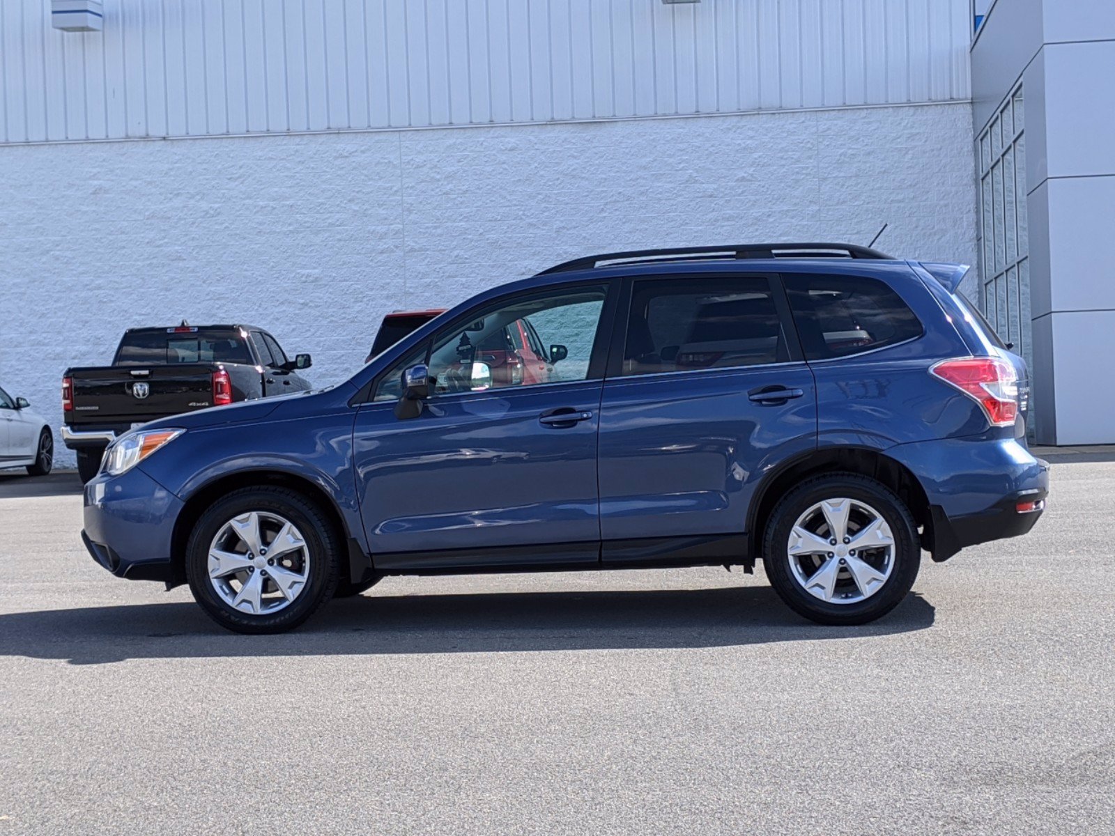 Pre-Owned 2014 Subaru Forester 2.5i Touring AWD Sport Utility